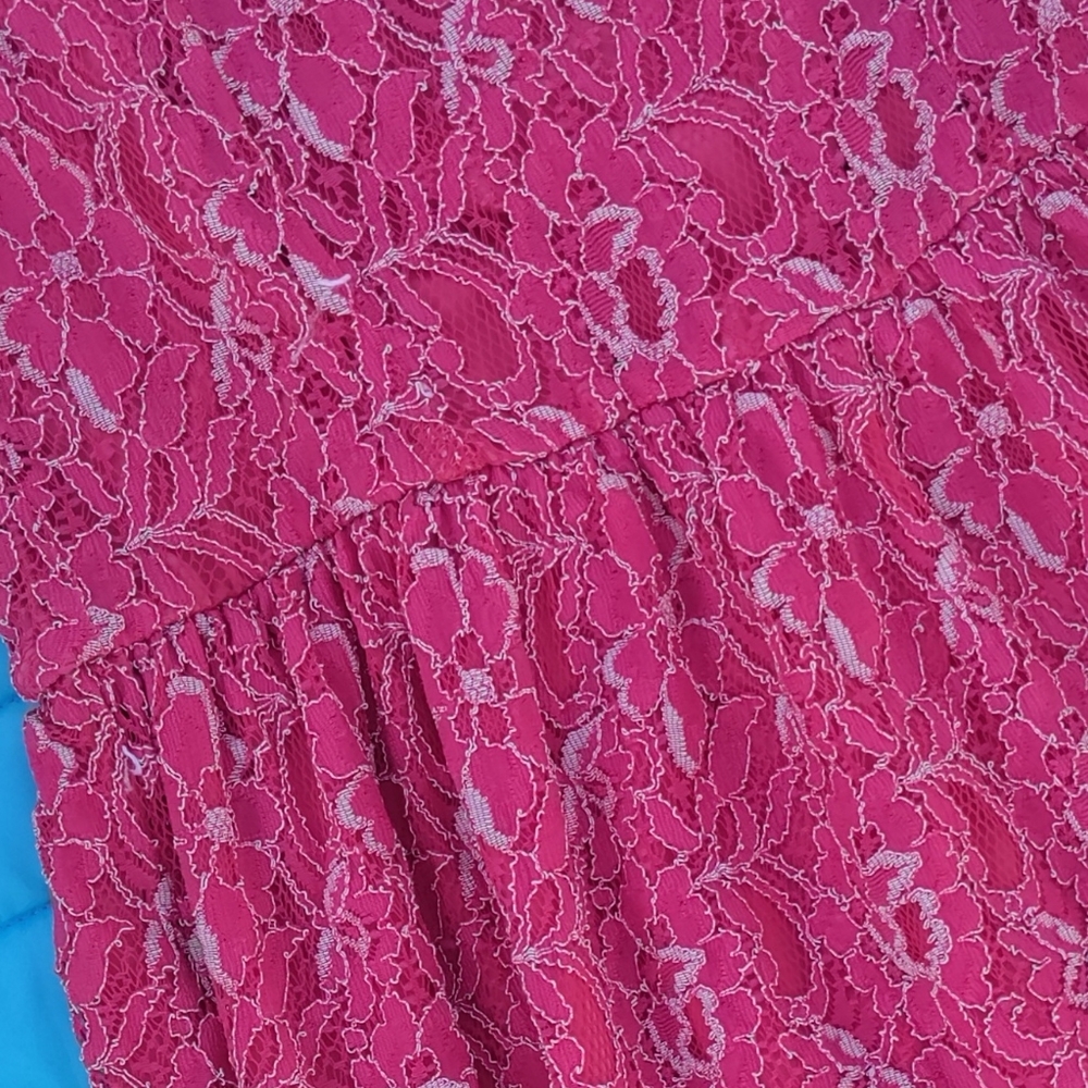 Dress - Picture 7 of 8